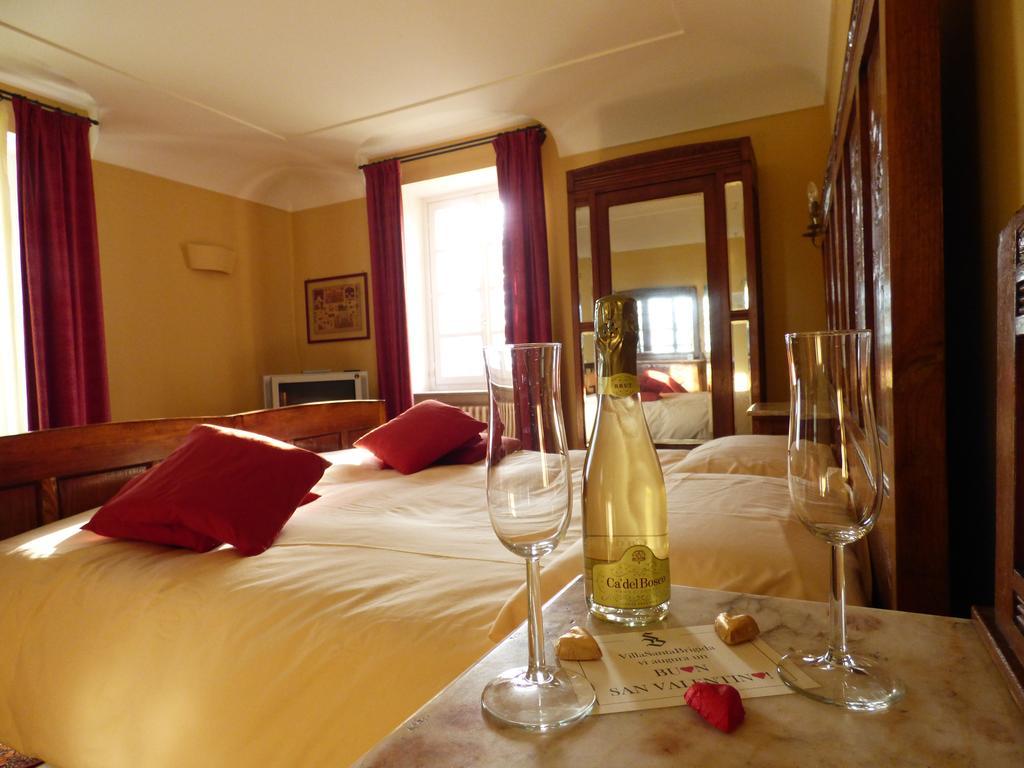 Santa Brigida Bed & Breakfast Пинероло Екстериор снимка